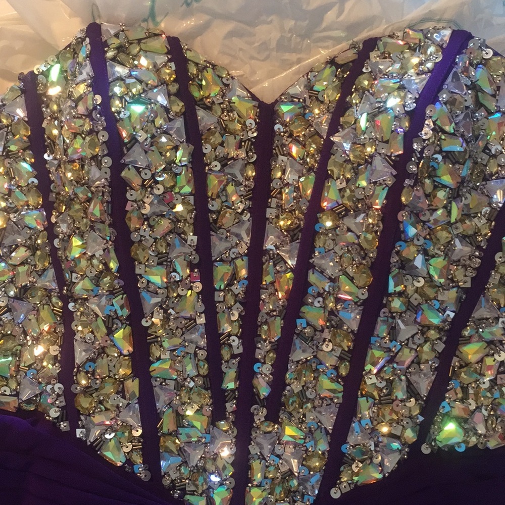 Strapless gown - Picture 5 of 7